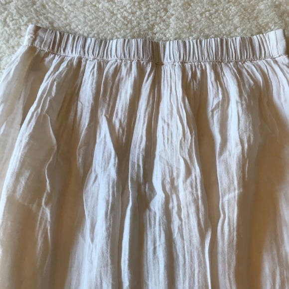 Old Navy Cream Boho Embroidered Mini Skirt Size Small - Picture 6 of 8